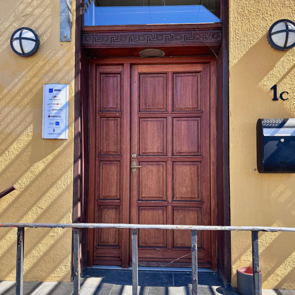 Indgang ved kontorfællesskabet og kliniklokalerne på Drewsensvej 1C i Silkeborg - Udlejning af erhvervslokaler ved lokalerne.dk